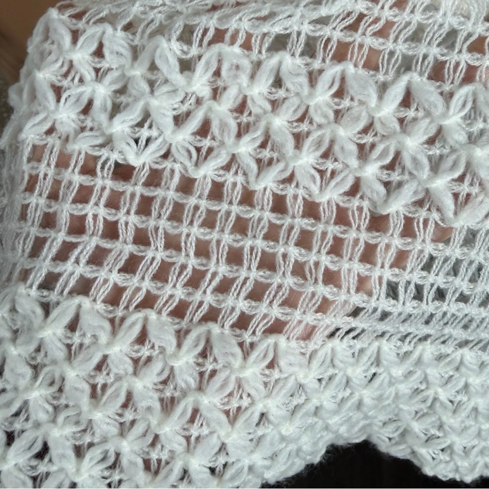 Elwin Vintage White Crochet Poncho Shawl Open Weave Boho Made in Japan